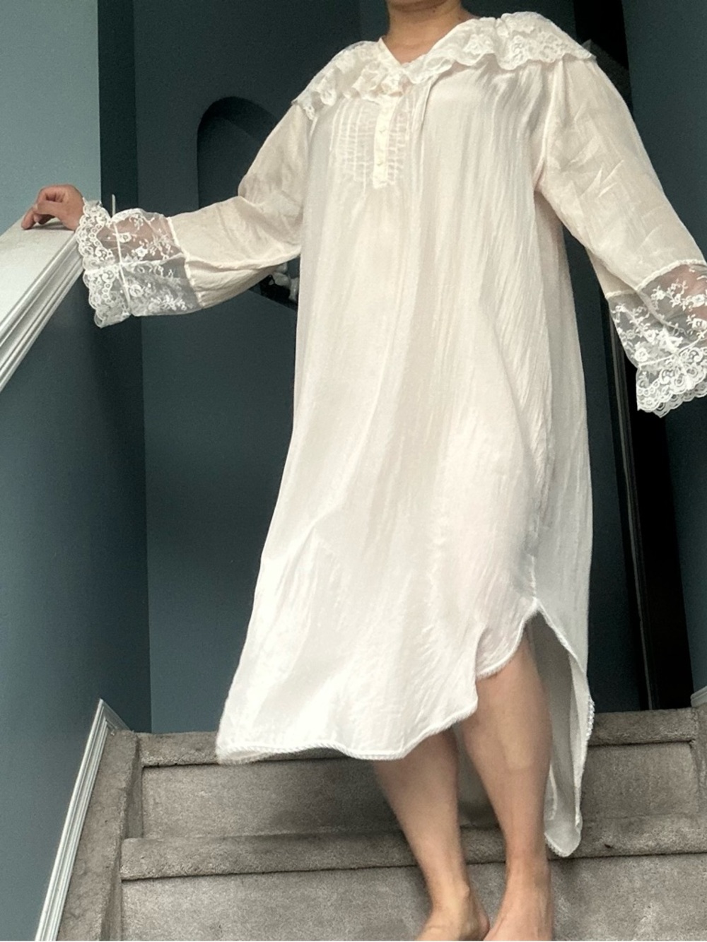 Linda Vintage Silk And Lace Long Sleeve Nightgown